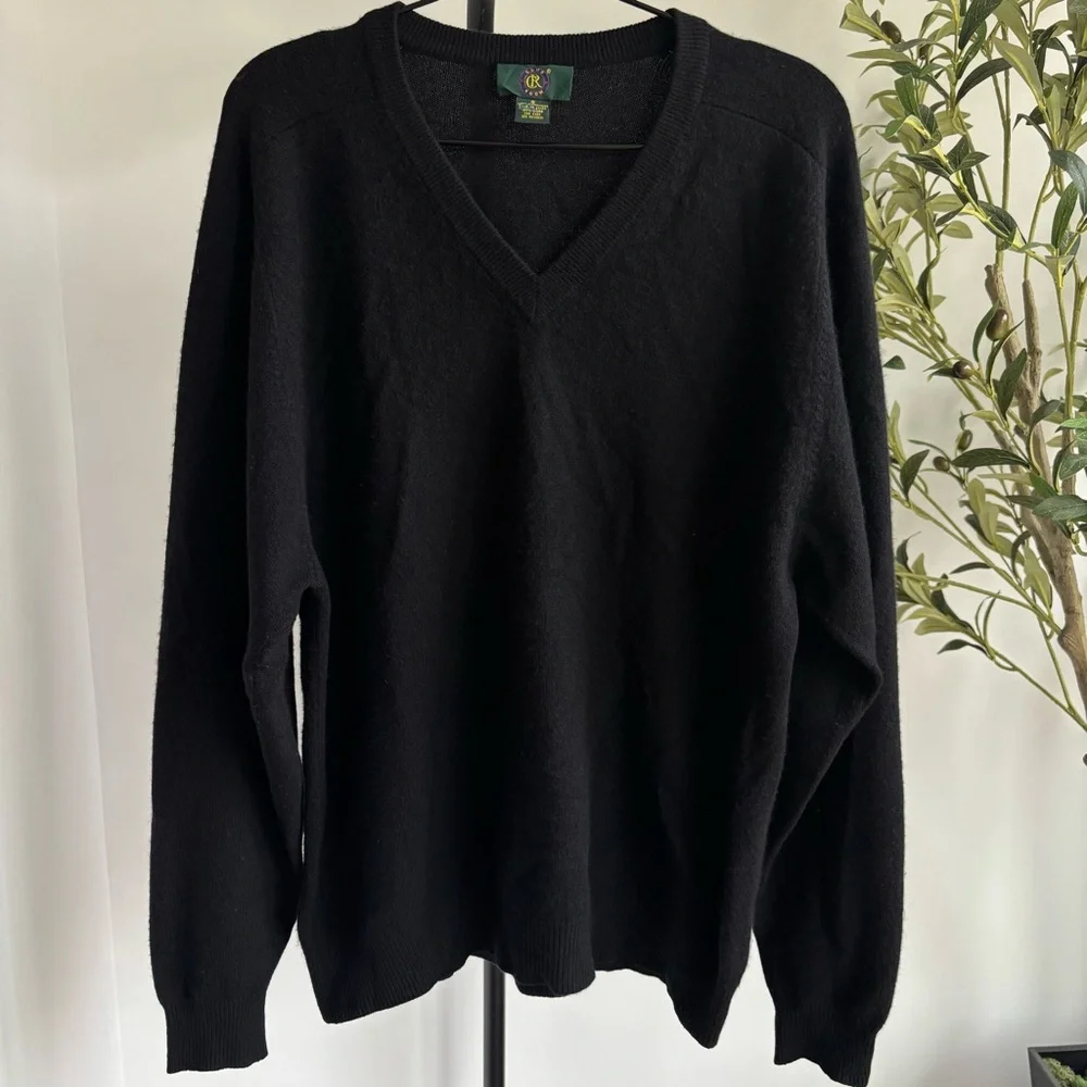 • [Club Room] Cashmere Sweater •